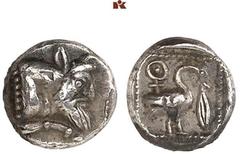 DIE SAMMLUNG DR. KAYA SAYAR, TEIL I - LYKIEN, PAMPHYLIEN UND KILIKIEN CILICIA. MALLOS. AR-Obol, 425/385 v. Chr.; 0,68 g. Androkephale Stierprotome r.//Schwan r., davor Ähre, dahinter Monogramm. Göktür