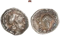 DIE SAMMLUNG DR. KAYA SAYAR, TEIL I - LYKIEN, PAMPHYLIEN UND KILIKIEN CILICIA. SOLOI. AR-Obol, 350/330 v. Chr.; 0,65 g. Athenakopf r. mit korinthischem Helm//Weintraube, im Feld Μ-Ο. SNG France 2, ver