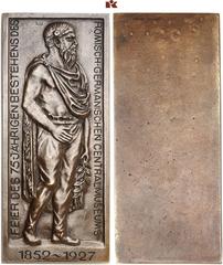 DIE STADT MAINZ. MAINZ IN DER ZEIT DER WEIMARER REPUBLIK. Einseitige Bronzegussplakette 1927, von M. J. Rückert, auf die Feier zum 75jährigen Bestehen des Römisch-Germanischen Zentralmuseums. Römer st