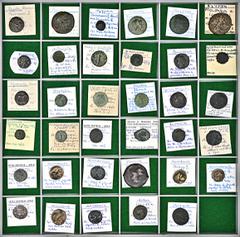 GREEK COINS LOTS GRIECHISCHER MÜNZEN Lot griechischer Bronzemünzen: Das interessante Lot enthält Bronzemünzen aus verschiedenen Regionen des griechischen Kulturraumes, darunter Prägungen aus Attika, S