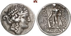 Druckrey Collection: GREEK COINS MACEDONIA RÖMISCHE PROVINZ. AR-Tetradrachme des thasischen Typs, 148/80 v. Chr.; 16.41 g. Dionysoskopf r. mit Efeukranz//Herakles steht l. mit Keule und Löwenfell. Pro