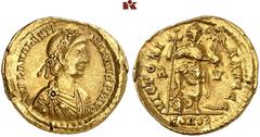 ROMAN COINS MÜNZEN DER RÖMISCHEN KAISERZEIT Valentinianus III. 425-455. AV-Solidus, 426/430, Ravenna; 4.34 g. Drapierte Büste r. mit Rosettendiadem//Kaiser steht v. v. mit Langkreuz und Victoria auf G