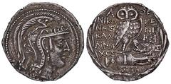 ATTICA ATHEN. Õ-Tetradrachme, Munychion (= April/Mai) 93 v. Chr.; 16,26 g. Athenakopf r. mit attischem Helm//In Kranz: Eule auf Amphore mit I v. v. Hoover 1602; Thompson 1044 ff. Feine Patina, sehr sc