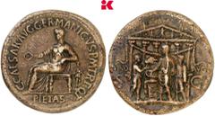 RÖMISCHE MÜNZEN MÜNZEN DER RÖMISCHEN KAISERZEIT Gaius Caligula, 37-41. Æ-Sesterz, 37/38, Rom; 26,20 g Pietas sitzt l. mit Patera, den l. Ellbogen auf Statue gestützt//Sechssäuliger Tempel des Divus Au