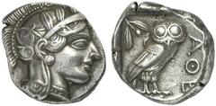 GRIECHISCHE MÜNZEN ATTICA ATHEN AR-Tetradrachme, um 440/420 v. Chr.; 17,12 g. Athenakopf r. mit attischem Helm//In Incusum: Eule r., dahinter Olivenzweig und Mondsichel. Flament Gruppe II. Attraktives