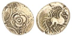 KELTISCHE MÜNZEN EINE BEDEUTENDE SPEZIALSAMMLUNG BRITANNIA ICENI (Nordostengland) AV-Stater, 45/40 v. Chr.; 5,51 g. Blüte//Pferd r., darüber Halbmond mit Zickzacklinie. Rudd, Ancient British Coins 142