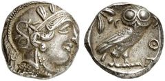 GRIECHISCHE MÜNZEN ATTICA ATHEN. AR-Tetradrachme, um 420/405 v. Chr.; 17,20 g. Athenakopf r. mit attischem Helm//In Incusum: Eule r., dahinter Olivenzweig und Mondsichel. Flament Gruppe III. Feine Pat