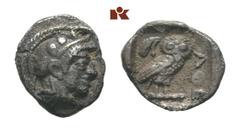 ATTICA ATHEN. AR-Obol, 454/404 v. Chr.; 0,63 g. Athenakopf r. mit attischem Helm//In Incusum: Eule r., dahinter Olivenzweig. SNG München 77 ff. Feine Patina, schön-sehr schön Aristophanes schreibt in 