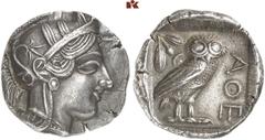 GRIECHISCHE MÜNZEN ATTICA ATHEN AR-Tetradrachme, um 440/420 v. Chr.; 17,18 g. Athenakopf r. mit attischem Helm//In Incusum: Eule r., dahinter Olivenzweig und Mondsichel. Flament Gruppe II. Herrliche P