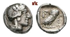 GRIECHISCHE MÜNZEN ATTICA ATHEN. AR-Drachme, um 454/404 v. Chr.; 4,19 g. Athenakopf r. mit attischem Helm//In Incusum: Eule r., dahinter Olivenzweig. SNG Cop. 60 ff. Feine Tönung, hervoragend zentrier