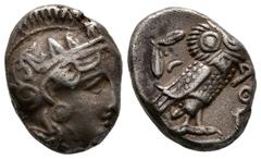 GRIECHISCHE MÜNZEN ATTICA ATHEN. AR-Tetradrachme, um 350/295 v. Chr.; 16,94 g. Athenakopf r. mit attischem Helm//Eule r., dahinter Olivenzweig und Mondsichel. Flament S. 125 ff., Gruppe Pi V. Sehr sch