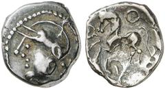 KELTISCHE IMITATIONEN DER MAGNA GRAECIA MITTELKELTISCHE IMITATIONEN AUS GALLIEN. UNBEKANNTER MITTELKELTISCHER STAMM. AR-„Quinar", Imitation Aedui-Quinar (Typ „à la tête casque"), 80/50 v. Chr.; 1,92 g