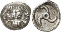 GRIECHISCHE MÜNZEN LYCIA. Trbbenimi. AR-Stater, um 390/370 v. Chr., Wedrei; 9,29 g. Löwenmaske//In rundem Incusum: Triskelis. Müseler VIII, 10 (Avers stempelgleich); Olcay/Morkholm, Podalia vergl. 367