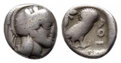GRIECHISCHE MÜNZEN ATTICA ATHEN. Õ-Drachme, um 454/404 v. Chr.; 3,85 g. Athenakopf r. mit attischem Helm//In Incusum: Eule r., dahinter Olivenzweig. SNG München 60 ff. Schön