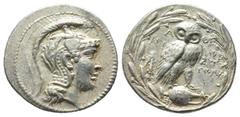 GRIECHISCHE MÜNZEN ATTICA ATHEN. Õ-Tetradrachme, Maimakterion (= November/Dezember) 136 v. Chr.; 16,94 g. Athenakopf r. mit attischem Helm//In Kranz: Eule auf Amphore mit E v. v., l. Keule, Löwenfell 