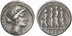 RÖMISCHE MÜNZEN (ROMAN COINS) MÜNZEN DER RÖMISCHEN REPUBLIK AR-Denar, 54 v. Chr., Rom, M. Junius Brutus; 3,87 g. Libertasbüste r.//Der Konsul L. Junius Brutus geht zwischen zwei Liktoren l., davor Acc