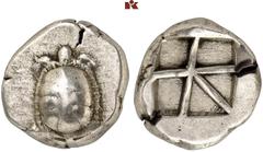 GRIECHISCHE MÜNZEN AEGINA. AEGINA. AR-Stater, 445/430 v. Chr.; 12,14 g. Landschildkröte//Fünffach geteiltes Incusum. Hoover 437; SNG Delepierre 1535. R Sehr schön Exemplar der Lagerliste Fritz Rudolf 