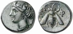 GRIECHISCHE MÜNZEN (GREEK COINS) IONIA IONIA EPHESOS. Æs, um 375 v. Chr.; 1.45 g. Weiblicher Kopf l. mit Mauerkrone//Biene. BMC 68. Vorzüglich Zur Datierung siehe Kinns, The Attic Weight Drachms of Ep