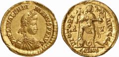 RÖMISCHE MÜNZEN (ROMAN COINS) MÜNZEN DER RÖMISCHEN KAISERZEIT Valentinianus III., 425-455. AV-Solidus, 426/430, Ravenna; 4.49 g. Drapierte Büste r. mit Rosettendiadem//Kaiser steht v. v. mit Langkreuz