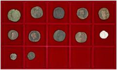 ROMAN COINS LOTS RÖMISCHER MÜNZEN Maximinus I. Thrax: Enthalten sind 10 Münzen des Maximinus I. Thrax, darunter meist Sesterze sowie ein Denar. Dazu je eine Kleinbronze des Maximus Caesar und des Balb