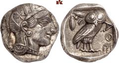 GRIECHISCHE MÜNZEN ATTICA. ATHEN. AR-Tetradrachme, um 420/405 v. Chr.; 17,18 g. Athenakopf r. mit attischem Helm//In Incusum: Eule r., dahinter Olivenzweig und Mondsichel. Flament Gruppe III. Feine Tö