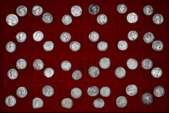 ROMAN COINS LOTS RÖMISCHER MÜNZEN Römische Denare: Enthalten sind Exemplare der Republik (4x), des Marcus Antonius (1x), Augustus (1x), Nero (3x), Vespasianus (1x), Titus (1x), Domitianus (1x), Nerva 