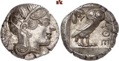 GRIECHISCHE MÜNZEN ATTICA. ATHEN. AR-Tetradrachme, um 440/420 v. Chr.; 17,21 g. Athenakopf r. mit attischem Helm//In Incusum: Eule r., dahinter Olivenzweig und Mondsichel. Flament Gruppe II. Fast Stem