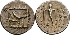 KELTEN KELTEN, DONAUKELTEN, IMIT. D. TETRADR. V. THASOS. Tetradrachme. Quadrat mit Zacken und Binnenmuster. Rs: Herakles steht frontal mit Keule. Stilisierte Darstellung mit Punktlegende. OTA -, vgl. 