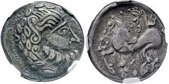 KELTEN, DONAUKELTEN, IMIT. D. TETRAD. PHILIPPOS II. Tetradrachme. 2. Jh. v. Chr. Typ Baumreiter. Barbarisierter belorbeerter Zeuskopf r. Rs: Reiter mit baumähnlichem Zweig und Helmschweif l. Vor dem P