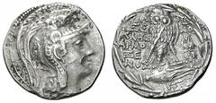 ATHEN. Tetradrachme. 123/122. Athenakopf mit attischem Helm r. Rs: Eule sitzt r. auf Amphora. Beizeichen frontal thronende Roma. Thompson 1119. 16,8g. ss