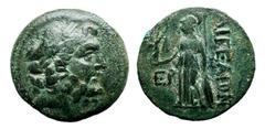 Ancient Greek Cilicia. Egeo. Bronce. 164-27 a.C. (Levante 1676). Anv.: Cabeza laureada de Zeus a la derecha. Rev.: AIΓEAIΩN, Atenea de pie a la izquierda, sosteniendo la corona de Nike y apoyando la m