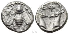 Greek Coins IONIA. Ephesos. Diobol (Circa 390-325 BC). Obv: E - Φ. Bee. Rev: EΦ. Confronted heads of stags. SNG Kayhan I 208ff; SNG von Aulock 1835. Condition: Very fine. Weight: 0.84 g. Diameter: 10 