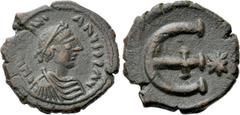 Byzantine Coins JUSTINIAN I (527-565). Pentanummium. Theoupolis (Antioch). Obv: D N IVSTINIANVS P P AV. DIademed, draped and cuirassed bust right. Rev: Large Є with central cross; star to right. Sear 