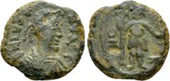 Byzantine Coins JUSTINIAN I (527-565). Pentanummium Cherson. Obv: D N IVSTINIANVS. Diademed, draped and cuirassed bust right. Rev: VICTOR. Emperor standing facing, head left, holding long cross and gl