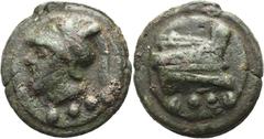RÖMER RÖMISCHE REPUBLIK. AES GRAVE. Anonym, 225 - 217 v. Chr. AE Triens ø 46mm (93,80g). Vs.: Kopf der Minerva mit korinthischem Helm n. l., darunter vier Punkte. Rs.: Prora n. r., darunter vier Punkt