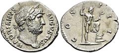RÖMER RÖMISCHE KAISERZEIT. Hadrian, 117 - 138 n. Chr. Denar ø 19mm (3,22g). 124 - 127 n. Chr. Mzst. Rom. Vs.: HADRIANVS AVGVSTVS, Kopf mit Lorbeerkranz u. Gewand auf l. Schulter n. r. Rs.: COS III, Ne