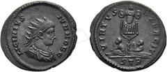 RÖMER RÖMISCHE KAISERZEIT. Licinius II., 315 - 324 n. Chr. AE Follis ø 21mm (3,40g). 320 n. Chr. Mzst. Treveris. Vs.: LICINIVS IVN NOB C, drapierte Panzerbüste mit Strahlenkrone n. r. Rs.: VIRTVS EXER