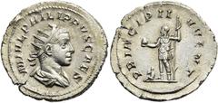 RÖMER RÖMISCHE KAISERZEIT Philipp II. als Caesar, 244 - 247 n. Chr. Antoninian ø 24mm (4,34g). 244 - 246 n. Chr. Mzst. Rom. Vs.: M IVL PHILIPPVS CAES, drapierte Büste mit Strahlenkrone n. r. Rs.: PRIN