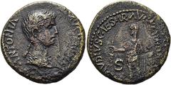 RÖMER RÖMISCHE KAISERZEIT. Antonia minor, 36 v. Chr. - 37 n. Chr. AE Dupondius ø 28mm (10,88g). Geprägt unter Claudius, 41 - 42 n. Chr. Mzst. Rom. Vs.: ANTONIA AVGVSTA, drapierte Büste n. r. Rs.: TI C