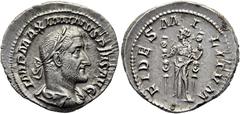 RÖMER RÖMISCHE KAISERZEIT. Maximinus Thrax, 235 - 238 n. Chr. Denar ø 20mm (2,97g). 235 n. Chr. Mzst. Rom. Vs.: IMP MAXIMINVS PIVS AVG, drapierte Panzerbüste mit Lorbeerkranz n. r. Rs.: FIDES MILITVM,