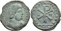 RÖMER RÖMISCHE KAISERZEIT. Decentius, 350 - 353 n. Chr. AE Doppelmaiorina ø 28mm (7,23g). 352 n. Chr. Mzst. Treveris. Vs.: D N DECENTI-VS FORT CAES, drapierte Panzerbüste n. r. Rs.: SALVS DD NN AVG ET