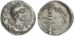 RÖMER RÖMISCHE KAISERZEIT. Gaius Caesar, 20 v. Chr. - 4 n. Chr. Denar (3,68g). 17 v. Chr., geprägt unter Augustus. Mzst. ist unbestimmt. Vs.: Im Eichenlaubkranz CAESAR, Kopf n. r. Rs.: AVG-VST, Kandel