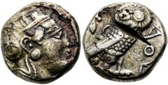 GRIECHEN ATTIKA. ATHEN. Tetradrachme ø 23mm (14,04g). 353 - 294 v. Chr. Vs.: Kopf der Athena mit verziertem u. bekränztem attischen Helm n. r. Rs.: ΑΘΕ, Eule n. r., Kopf in Vorderansicht, im Feld l. o