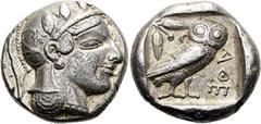 GRIECHEN ATTIKA. ATHEN Tetradrachme ø 24mm (17,14g). 465 - 454 v. Chr. Vs.: Kopf der Athena mit attischem Helm geschmückt mit drei Lorbeerblättern, Ohrring u. Perlenkette n. r. Rs.: ΑΘΕ, Eule n. r. st