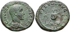 RÖMER RÖMISCHE KAISERZEIT. Maximus, 235 - 238 n. Chr. AE As ø 26mm (12,20g). 235 - 236 n. Chr. Mzst. Rom. Vs.: C IVL VERVS MAXIMVS CAES, drapierte Panzerbüste n. r. Rs.: PIETAS AVG / S C, Opfergeräte 