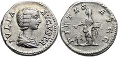 RÖMER RÖMISCHE KAISERZEIT. Iulia Domna, 193 - 217 n. Chr. Denar ø 18mm (3,68g). 196 - 211 n. Chr. Mzst. Rom. Vs.: IVLIA AVGVSTA, drapierte Büste n. r. Rs.: PIETAS AVGG, Pietas capite velato mit Kästch