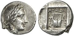GRIECHEN LYKIEN Tlos Drachme (2,84g). 2. Jh. v. Chr. Vs.: Apollonkopf mit Lorbeer­kranz r. Rs.: ΛΥKIΩN, Kithara zwischen T - Λ, l. Zweig. Troxell 11. R! Feine Tönung, vz
