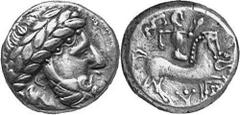 KELTEN MITTLERE UND UNTERE DONAU Nachahmungen der Tetradrachmen und Teilstücke Philipps II. Objekt-Nr.: 1035 Puppenreiter mit Audeleonmonogramm. Tetradrachme, (13,09 g.), Vs.: Stilisierter Zeuskopf n.