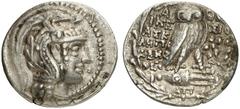 GRIECHEN ATTIKA ATHEN Tetradrachme des Neuen Stils (16,74g). 103/102 v. Chr. Vs.: Kopf der Athena mit attischem Helm nach r. Rs.: A-ΘE, Eule auf Amphora, Beamte: IKE/ΣIO[Σ] / AΣK/ΛHΠI/AΔHΣ / ΘEO, im F