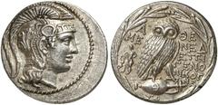 GRIECHEN ATTIKA ATHEN Tetradrachme des Neuen Stils (16,92g). 167/66 v. Chr. Vs.: Kopf der Athena Parthenos mit reichverziertem Helm n. r. Rs.: A-ΘE / ME-NEΔ / EΠI / ΓENO / NIKOΓ / NE / ΣΦ, Eule auf Am